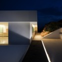 Casa En Un Acantilado / Fran Silvestre Arquitectos Casa En Un Acantilado / Fran Silvestre Arquitectos © Diego Opazo