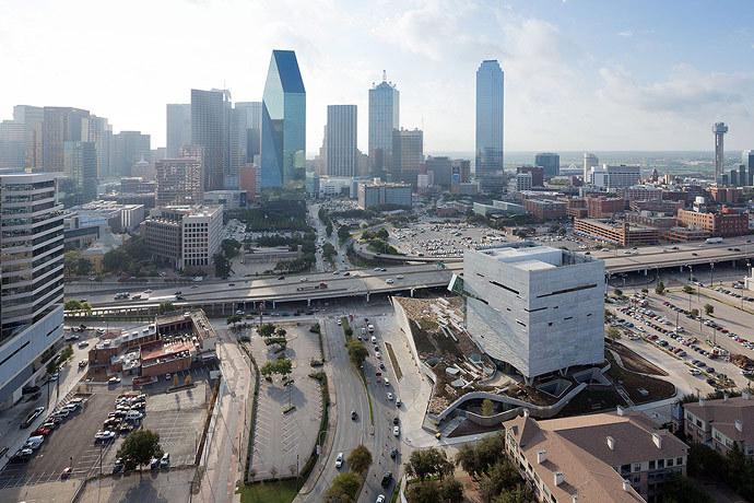 Perot Museum of Nature and Science / Morphosis