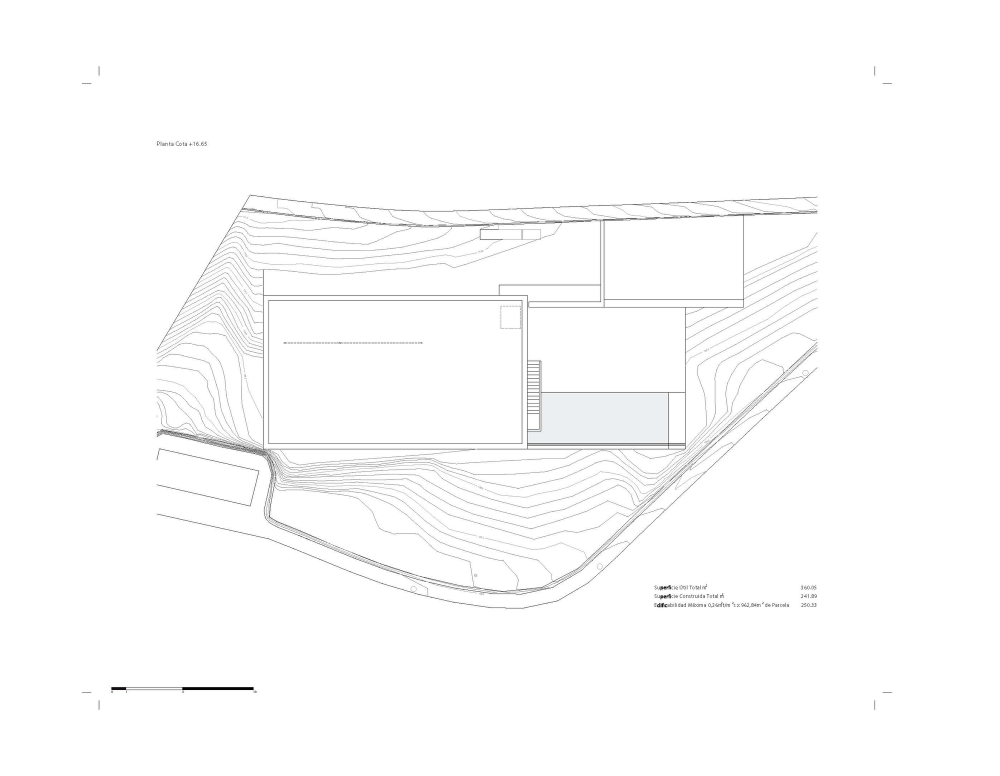 House on the Cliff / Fran Silvestre Arquitectos