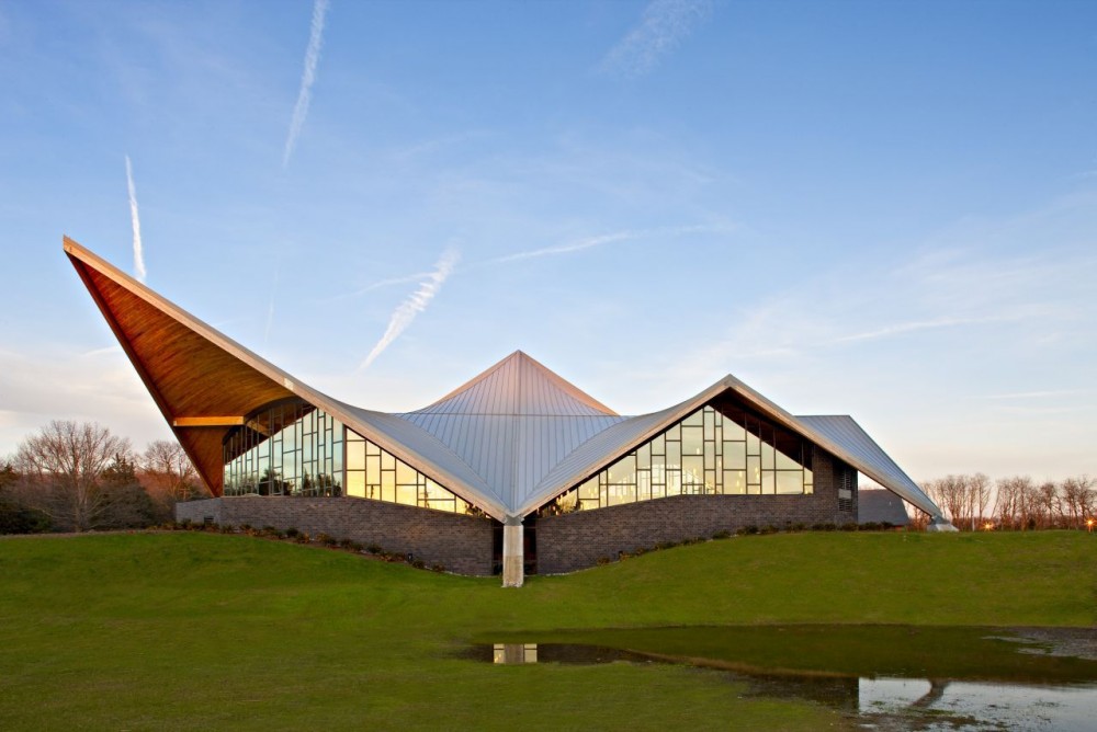 The Church of St. Aloysius / Erdy McHenry Architecture
