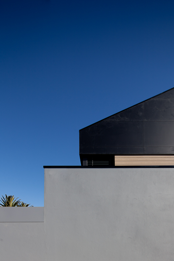 Agudela House / Rui Cerqueira Barros