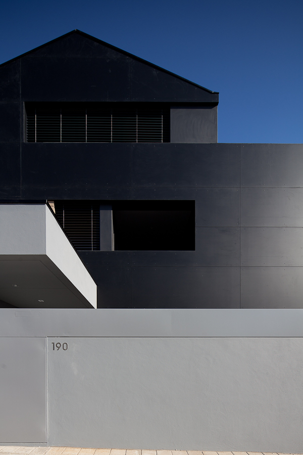Agudela House / Rui Cerqueira Barros