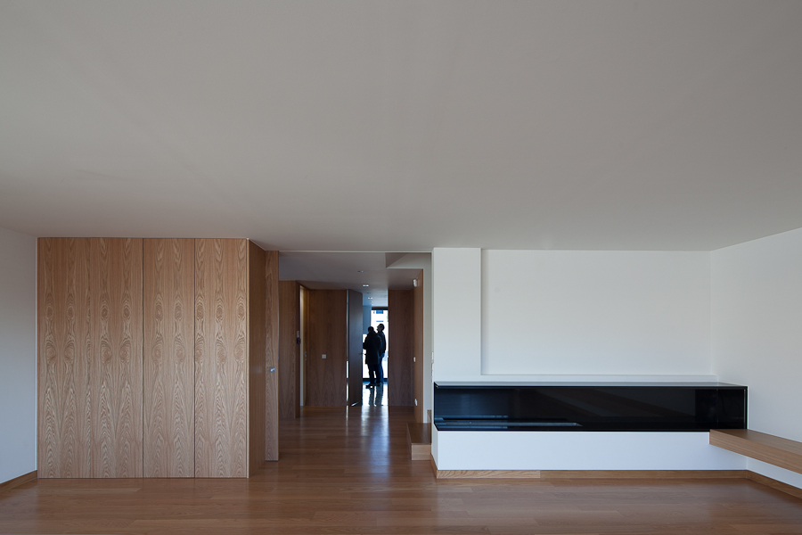 Agudela House / Rui Cerqueira Barros