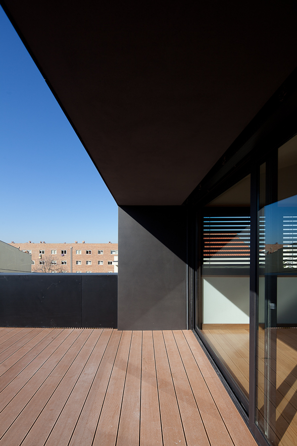 Agudela House / Rui Cerqueira Barros
