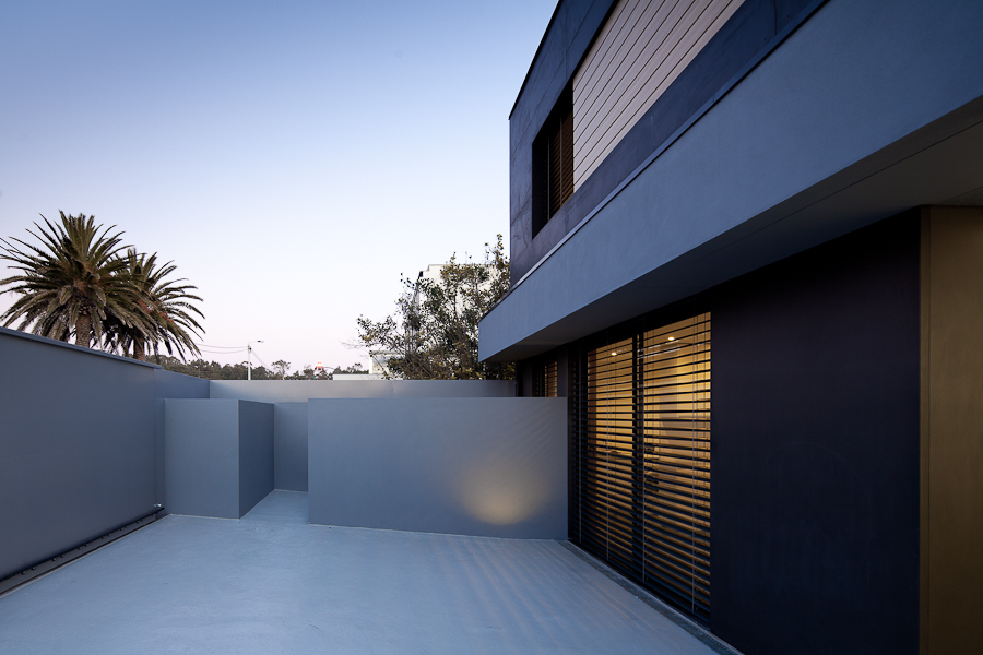 Agudela House / Rui Cerqueira Barros