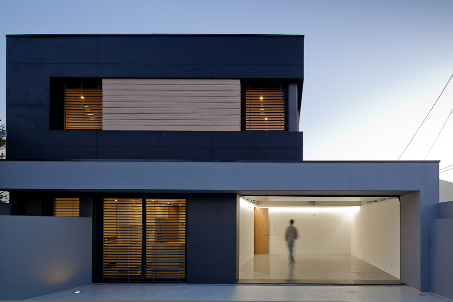 Agudela House / Rui Cerqueira Barros