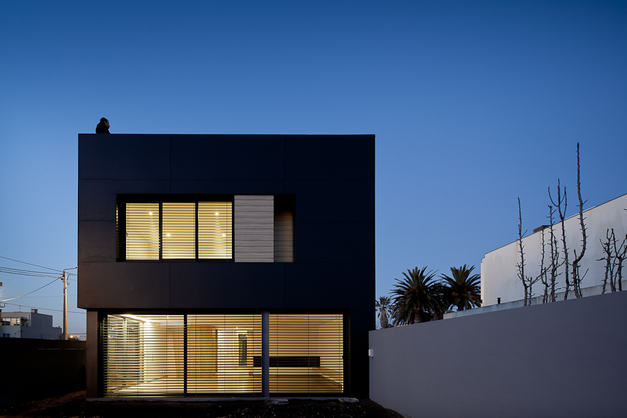 Agudela House / Rui Cerqueira Barros