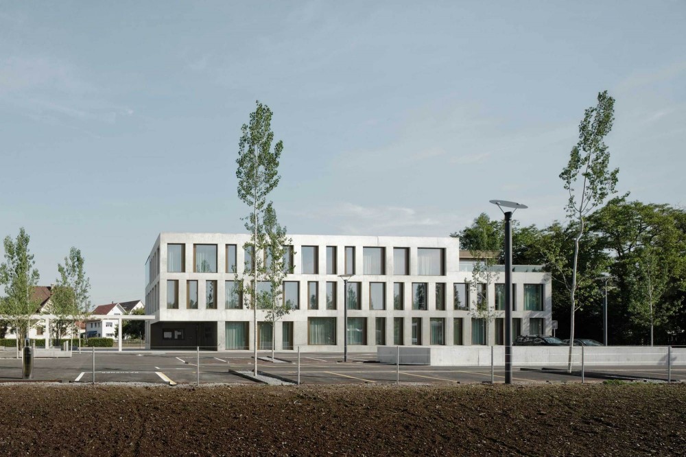 Regensdorf Community Center / phalt Architekten