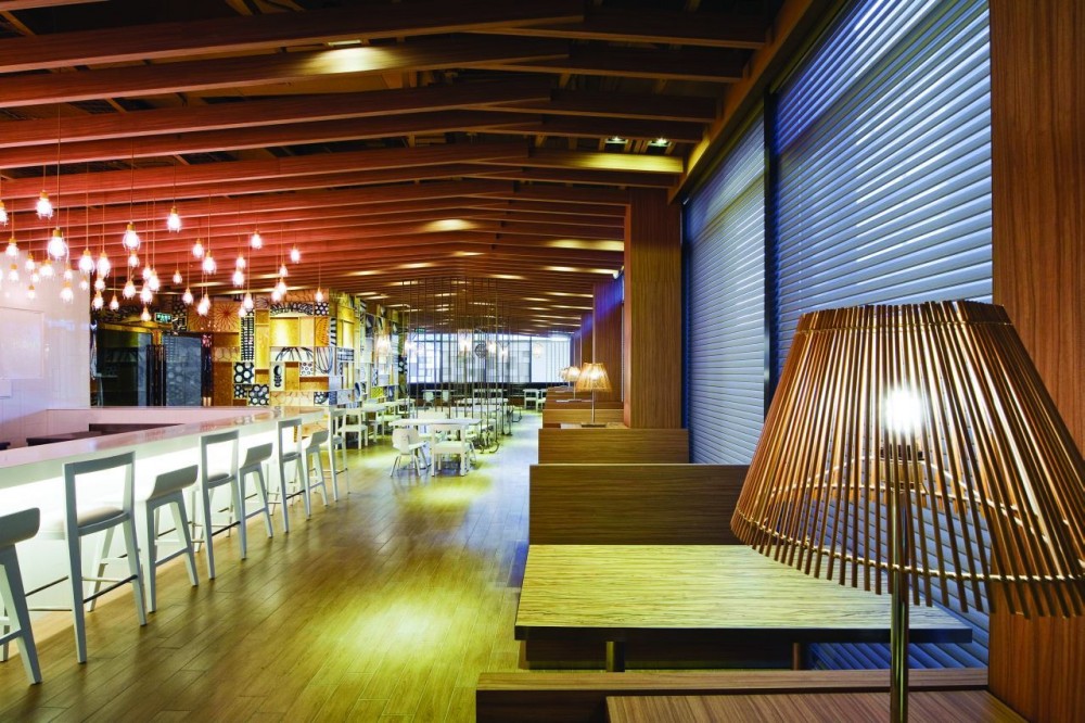 Izakaya Singer / Panorama