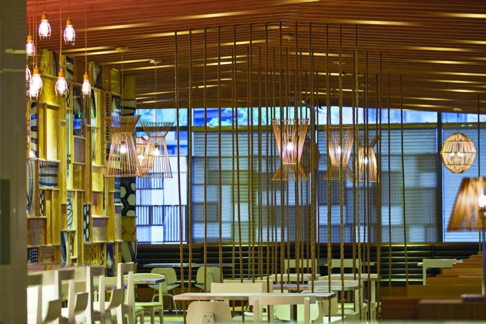 Izakaya Singer / Panorama