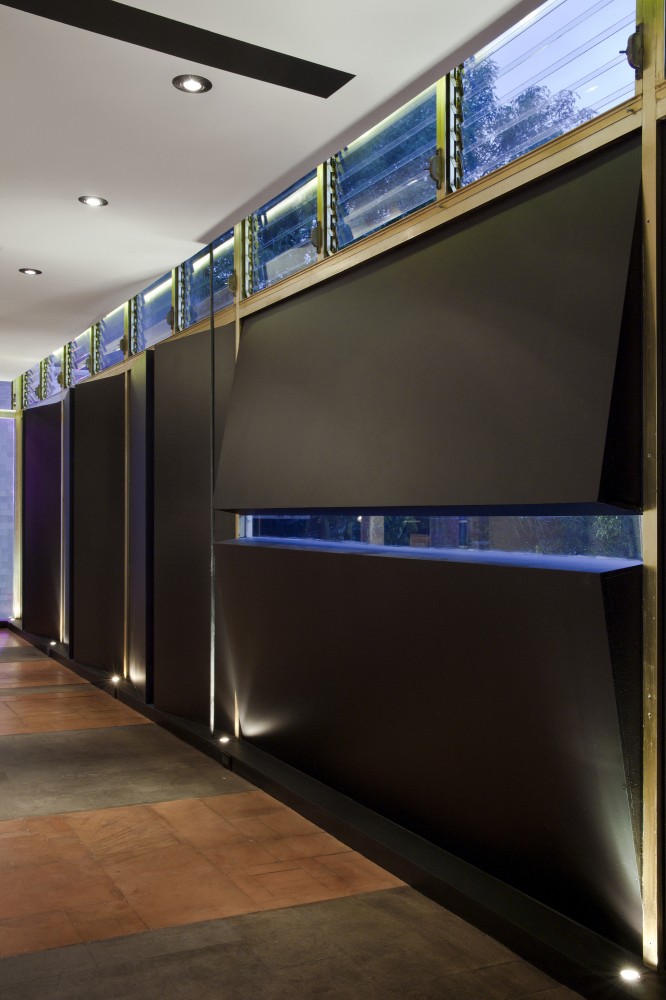 American Apparel Showroom / Emmanuel Picault + Ludwig Godefroy Architects