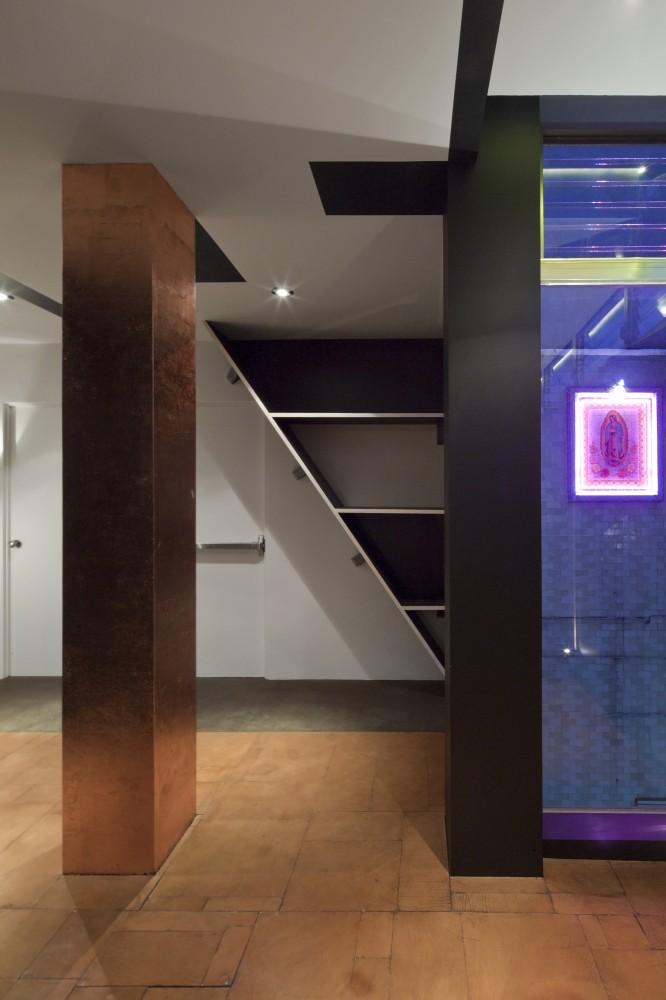 American Apparel Showroom / Emmanuel Picault + Ludwig Godefroy Architects