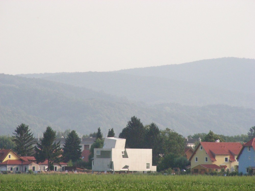 St. Joseph House / Wolfgang Tschapeller