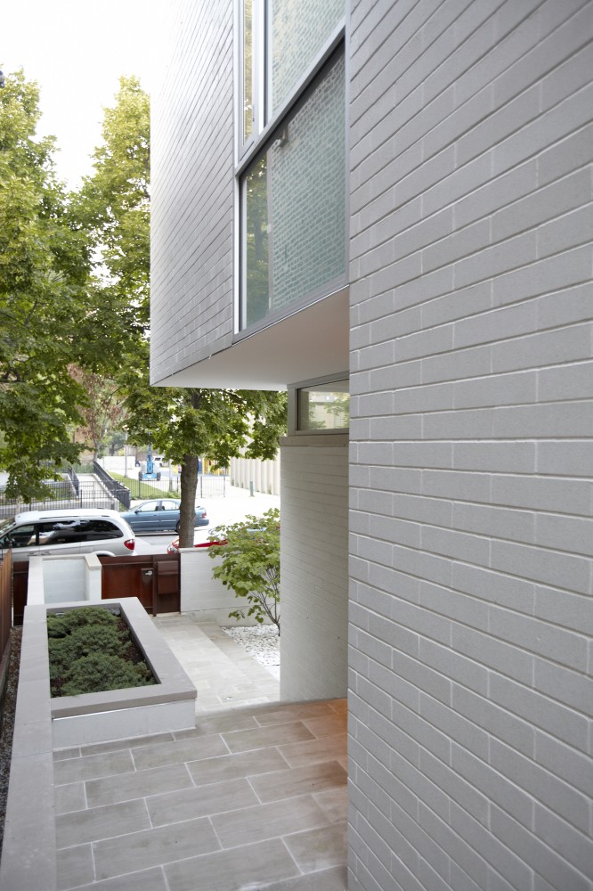 Bucktown Three / Studio Dwell Architects