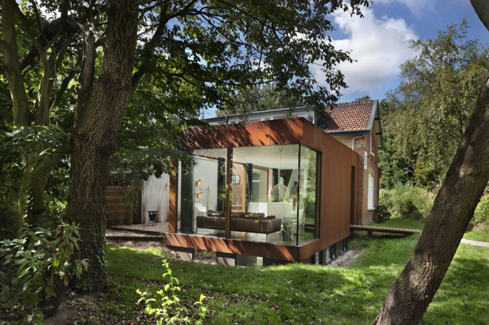 Railway House Santpoort / Zecc Architects