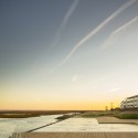 Del Mar Village Condominium / Saraiva + Associados Del Mar Village Condominium / Saraiva + Associados © FG+SG