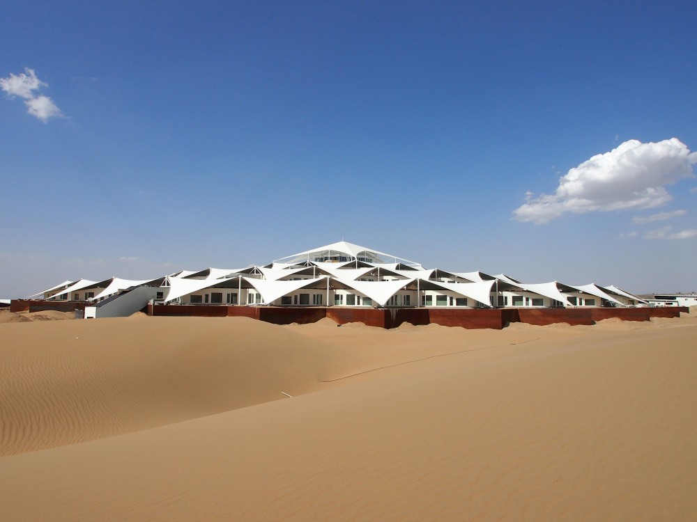 Xiangshawan Desert Lotus Hotel / PLaT Architects