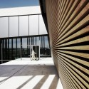 Headquarters Caja de Badajoz / Studio Lamela Architects Headquarters Caja de Badajoz / Studio Lamela Architects © Daniel Schäfer