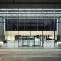 Headquarters Caja de Badajoz / Studio Lamela Architects Headquarters Caja de Badajoz / Studio Lamela Architects © Daniel Schäfer