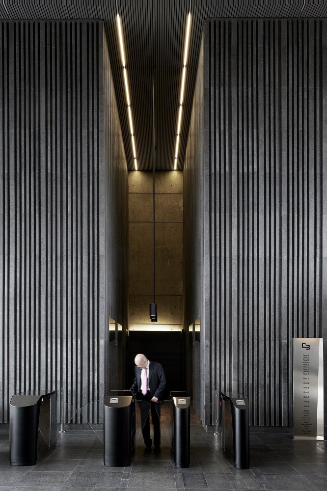 Headquarters Caja de Badajoz / Studio Lamela Architects