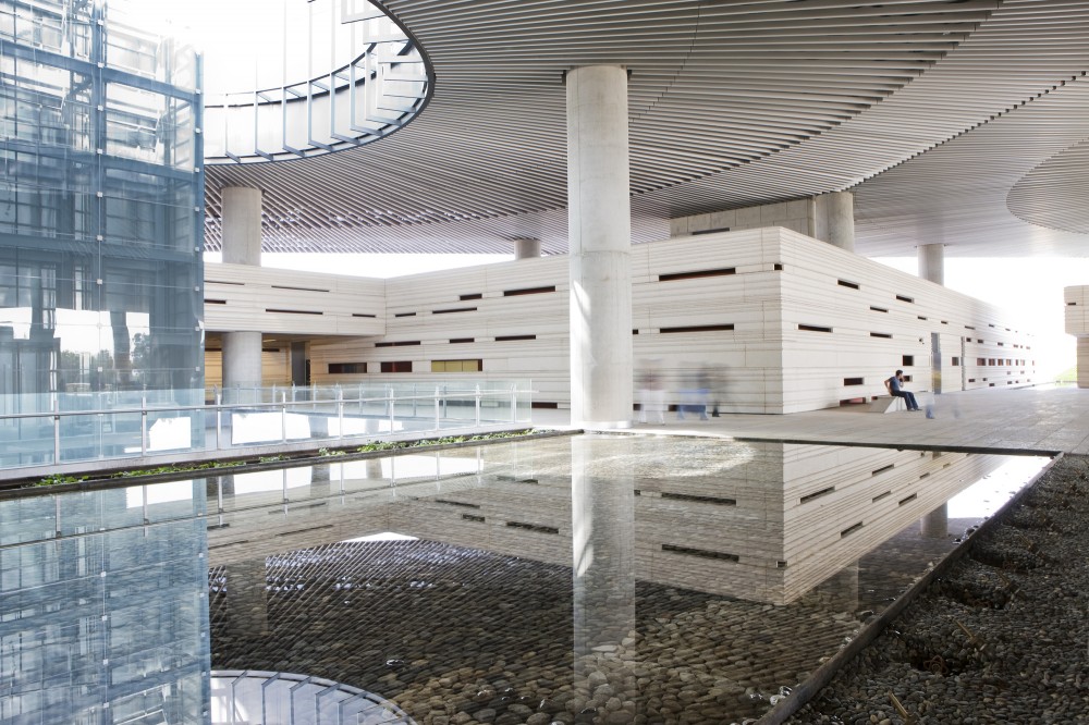 Call Center Querétaro / Studio Lamela Architects