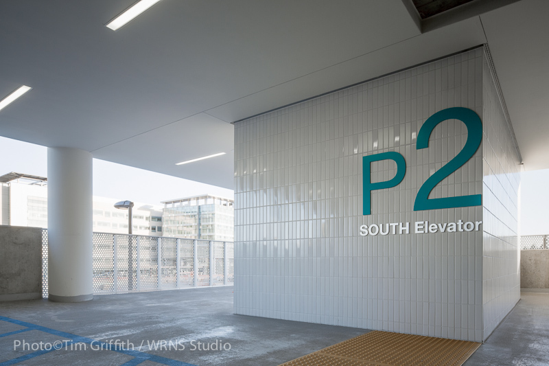 UCSF Mission Bay Parking Structure / WRNS Studio