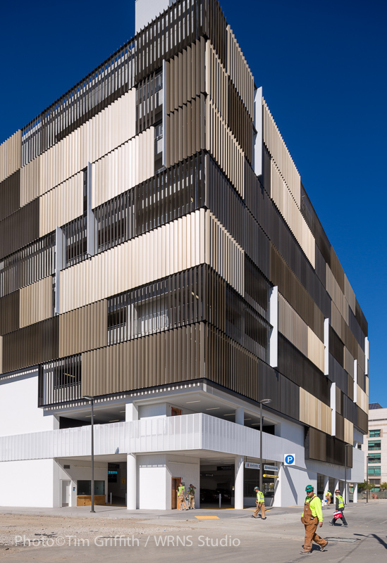 UCSF Mission Bay Parking Structure / WRNS Studio