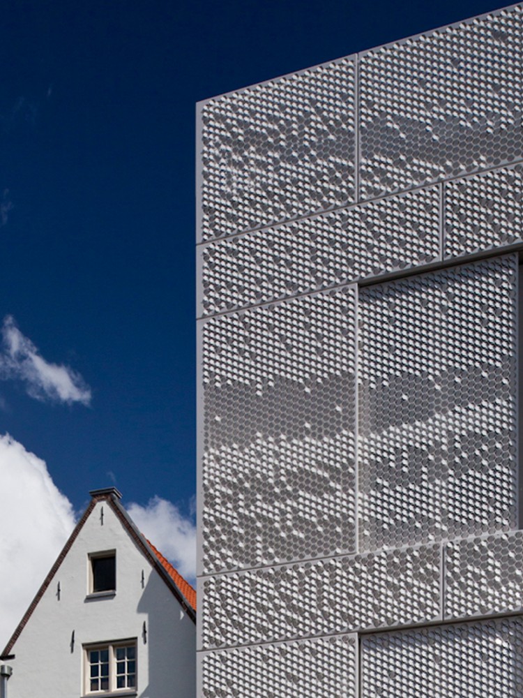 Bent / Chris Kabel