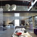 The Shell and its Contents – Italia B&B Showroom / Pitsou Kedem Architects The Shell and its Contents – Italia B&B Showroom / Pitsou Kedem Architects © Amit Geron