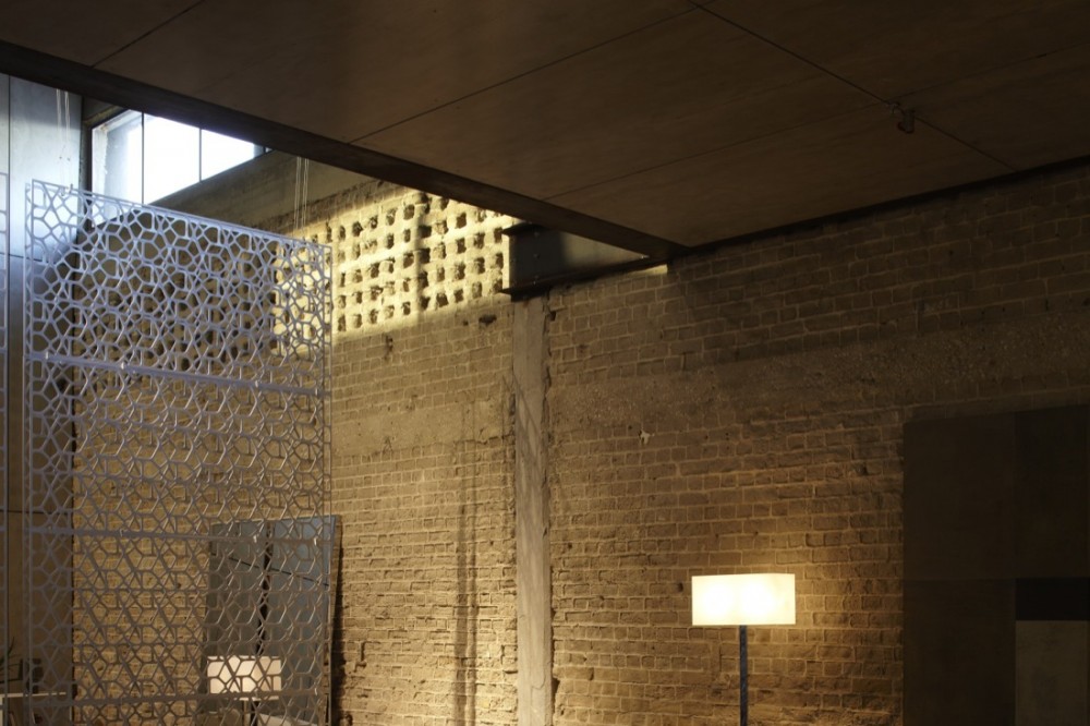 The Shell and its Contents – Italia B&B Showroom / Pitsou Kedem Architects