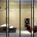 The Shell and its Contents – Italia B&B Showroom / Pitsou Kedem Architects The Shell and its Contents – Italia B&B Showroom / Pitsou Kedem Architects © Amit Geron
