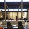 The Shell and its Contents – Italia B&B Showroom / Pitsou Kedem Architects The Shell and its Contents – Italia B&B Showroom / Pitsou Kedem Architects © Amit Geron