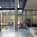 The Shell and its Contents – Italia B&B Showroom / Pitsou Kedem Architects The Shell and its Contents – Italia B&B Showroom / Pitsou Kedem Architects © Amit Geron