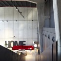 The Shell and its Contents – Italia B&B Showroom / Pitsou Kedem Architects The Shell and its Contents – Italia B&B Showroom / Pitsou Kedem Architects © Amit Geron