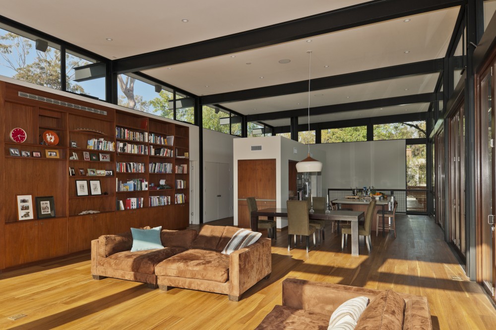 Broom Way Residence / Nonzero Architecture