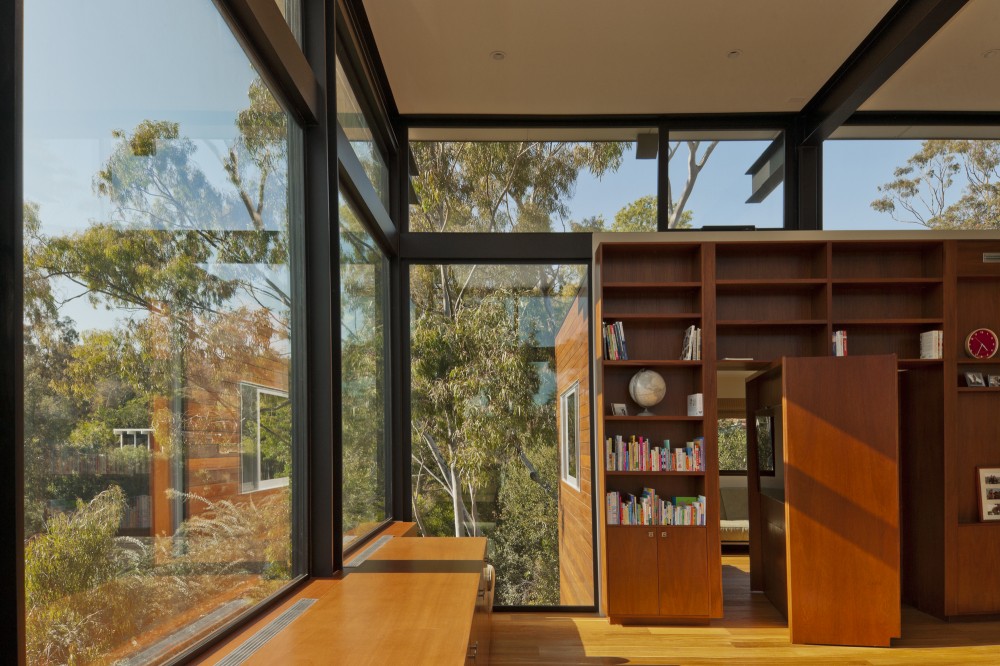 Broom Way Residence / Nonzero Architecture