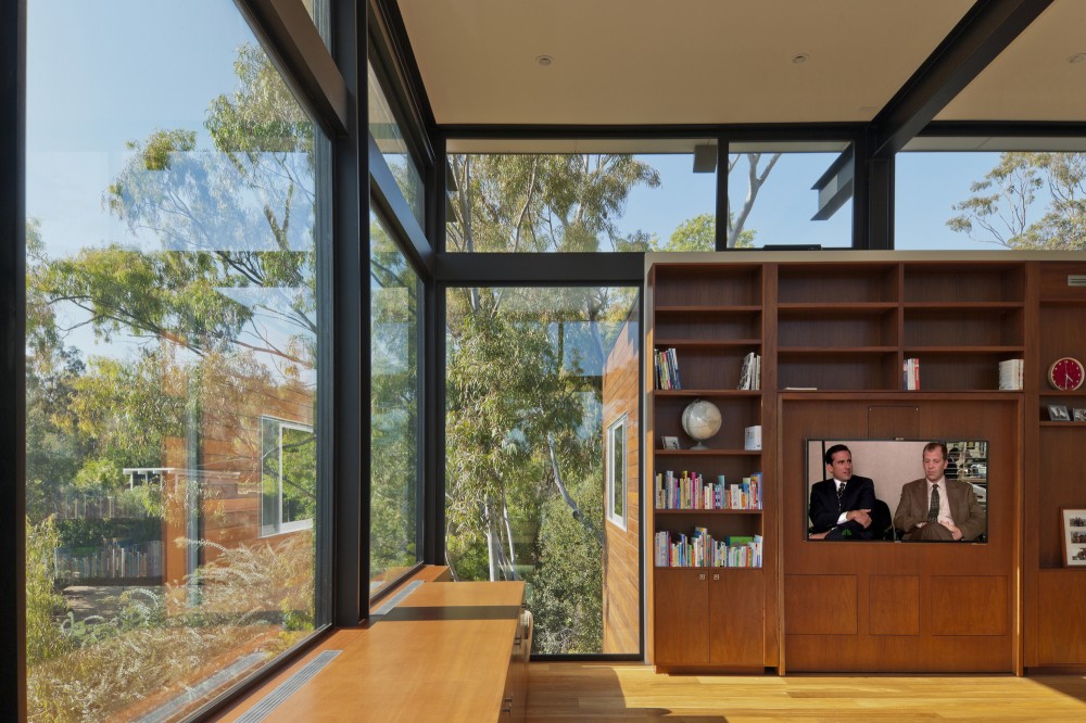 Broom Way Residence / Nonzero Architecture