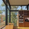 Broom Way Residence / Nonzero\Architecture Broom Way Residence / Nonzero\Architecture © Juergen Nogai