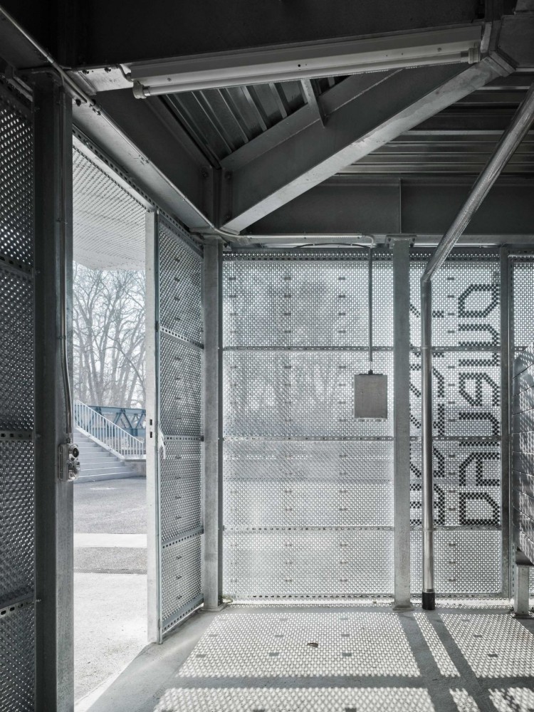 Dynamo Metal Workshop / phalt Architekten
