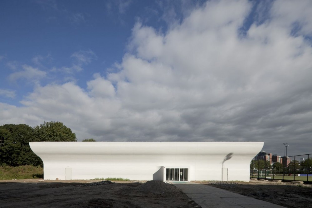 Gym Hall TNW / NL Architects