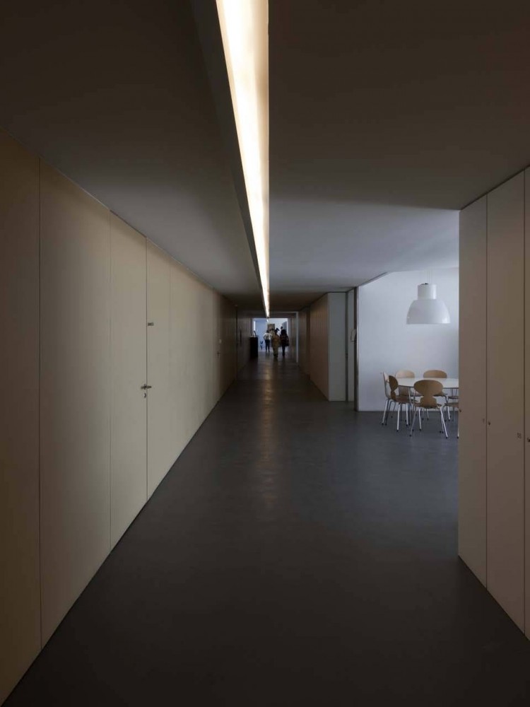 Hotel & Catering School / Eduardo Souto de Moura + Graca Correia