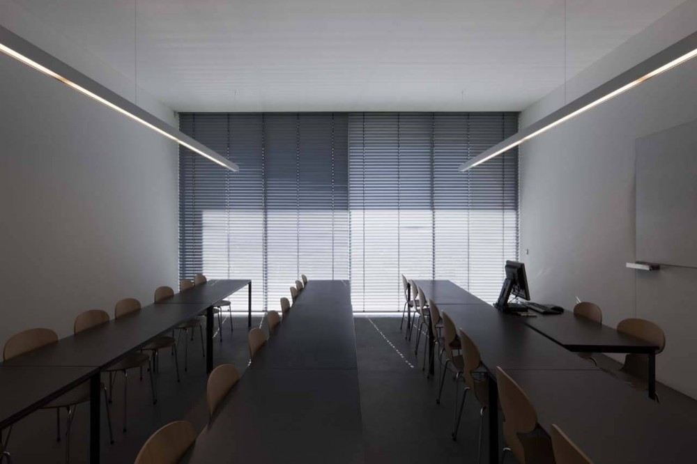 Hotel & Catering School / Eduardo Souto de Moura + Graca Correia