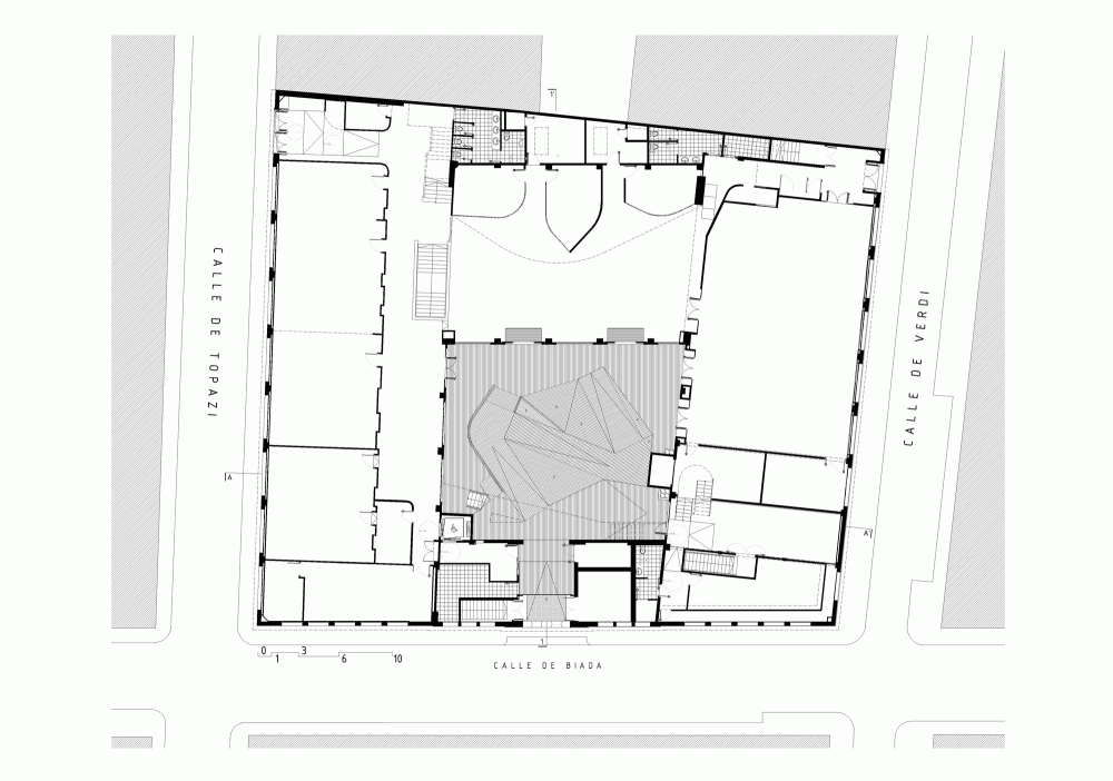 Rebuilding of Macson Former Textil / Franconi González Architects