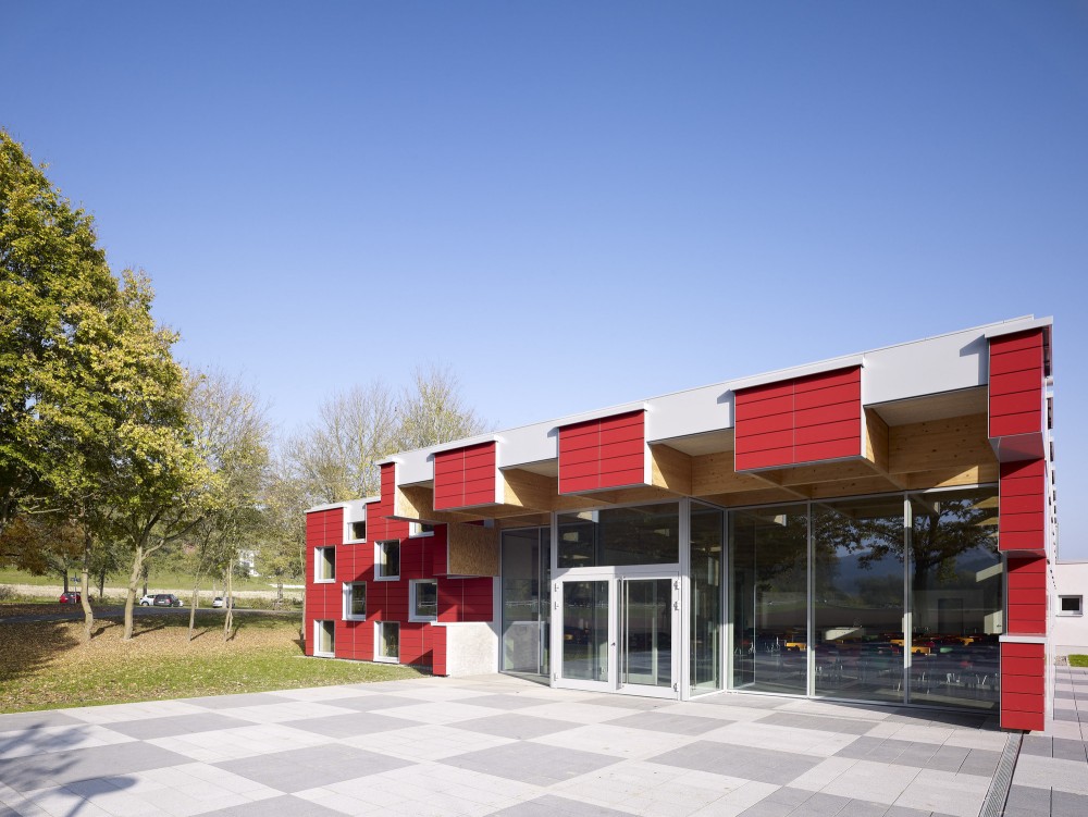 Salmtal Secondary School Canteen / SpreierTrenner Architekten