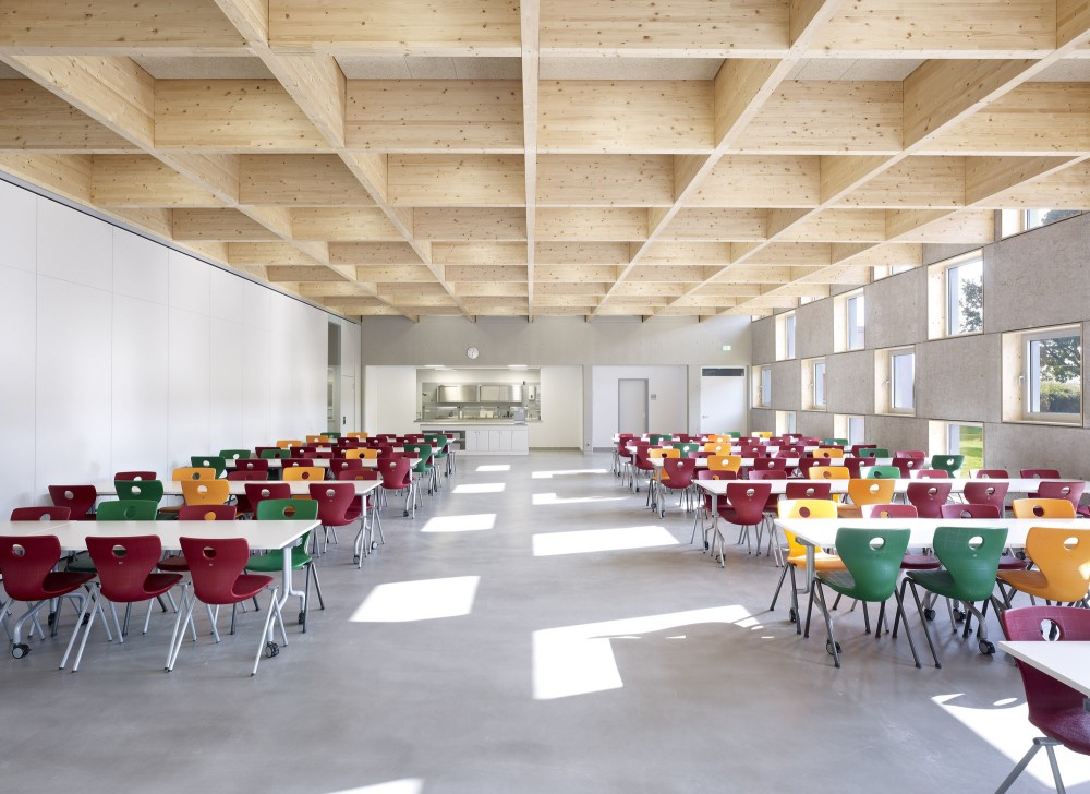 Salmtal Secondary School Canteen / SpreierTrenner Architekten
