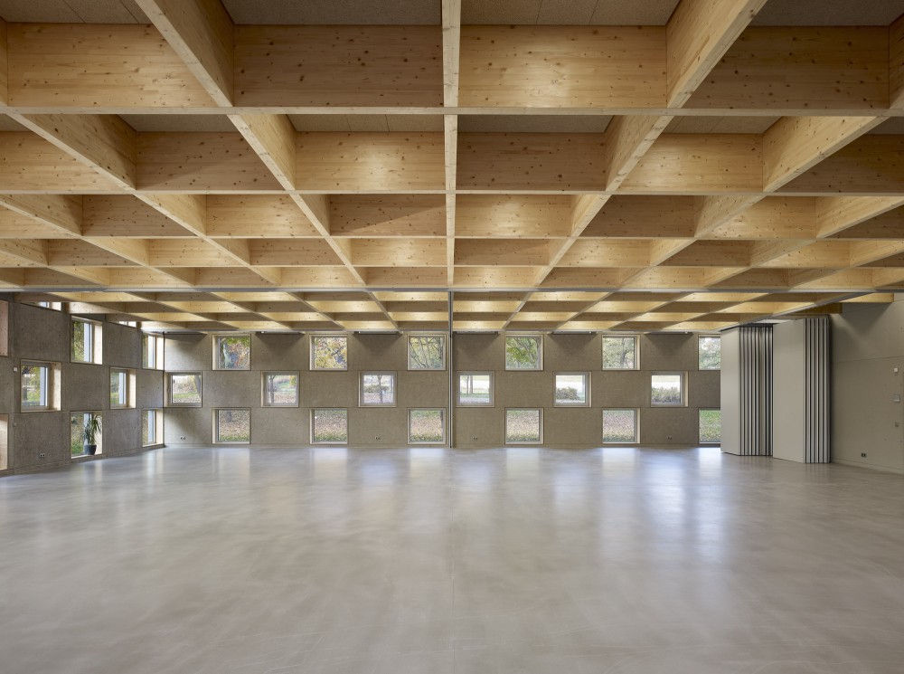 Salmtal Secondary School Canteen / SpreierTrenner Architekten