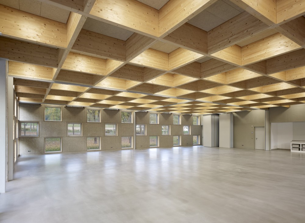 Salmtal Secondary School Canteen / SpreierTrenner Architekten