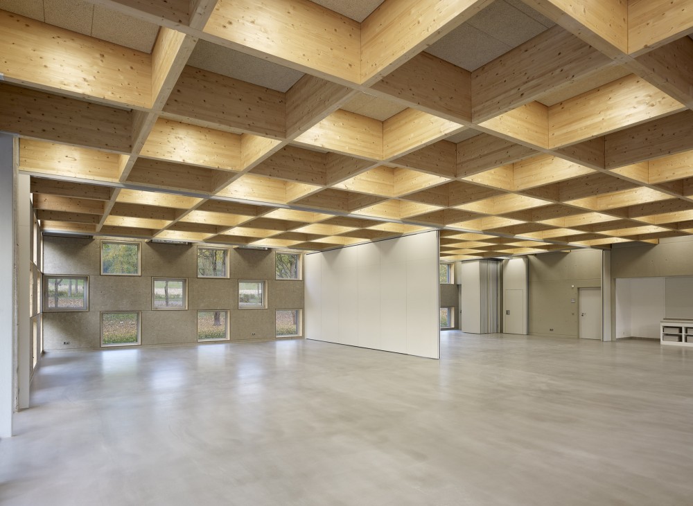 Salmtal Secondary School Canteen / SpreierTrenner Architekten