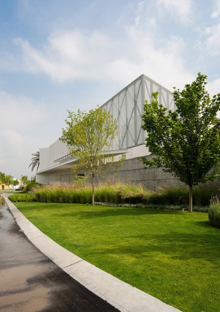 JRB House / Reims Architecture