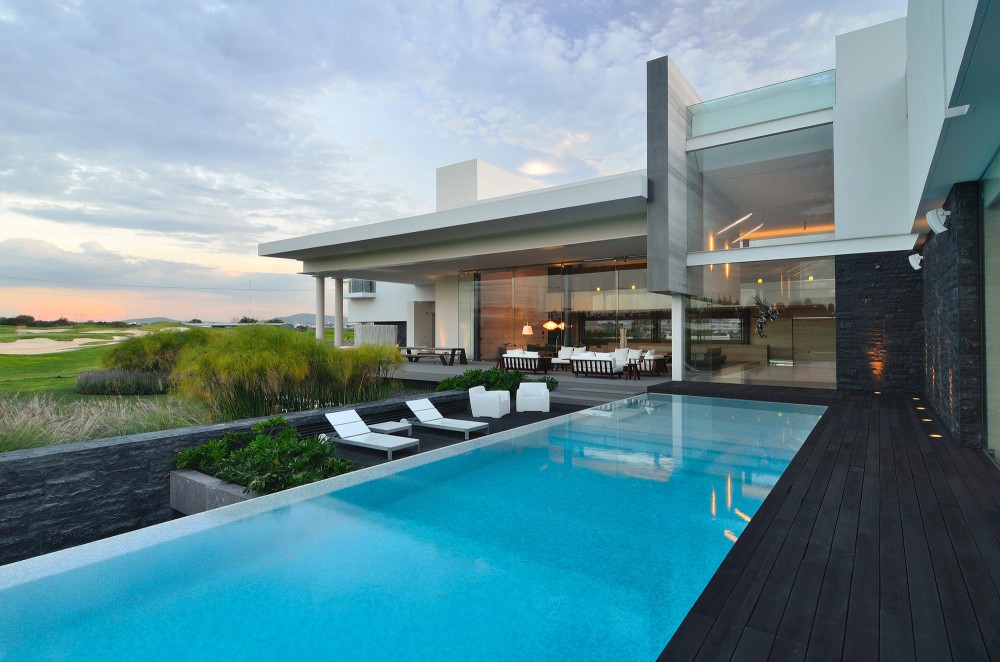JRB House / Reims Architecture